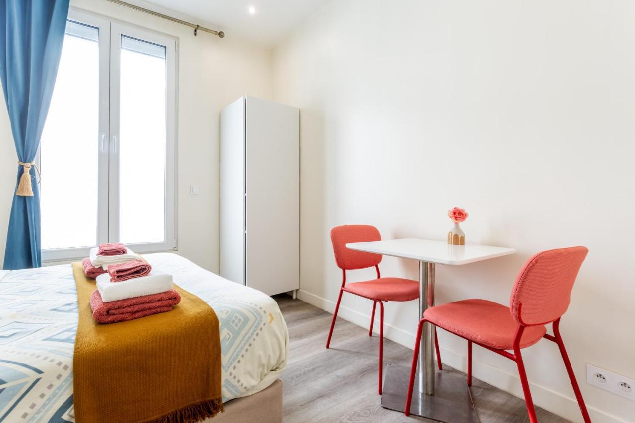 Staylib - Chic And Cosy 2 Rooms Porte De Montmartre Сент-Уан Экстерьер фото